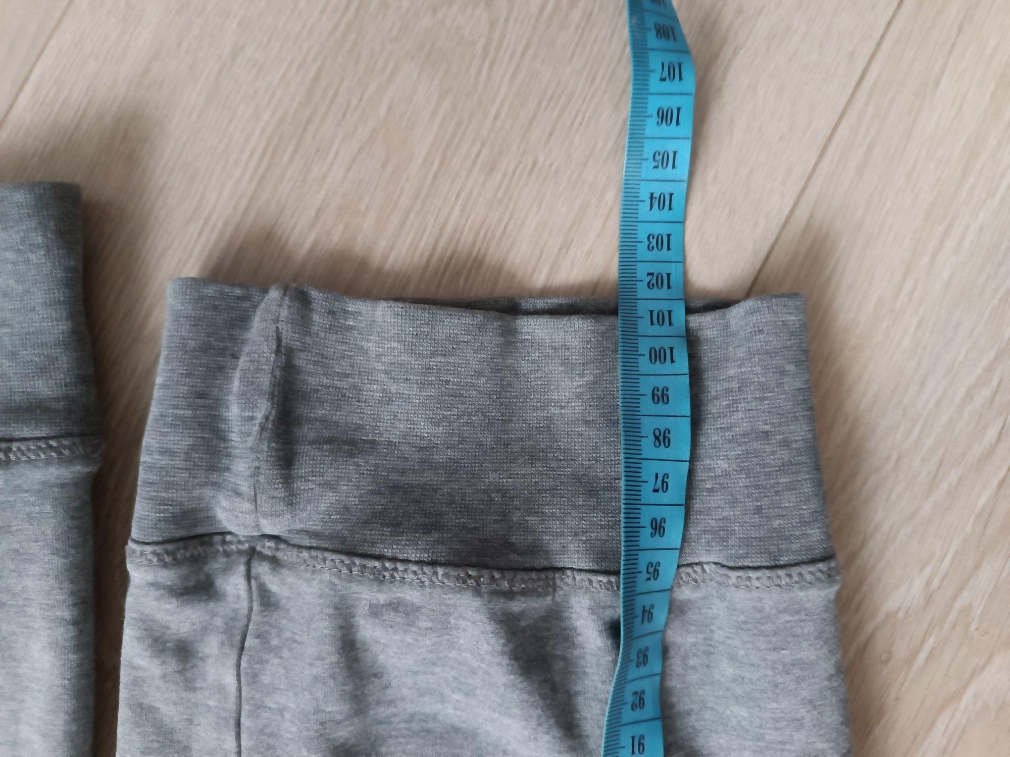 H&M spodnie dresowe damskie 38 M szare bawełniane wyższy stan melanż