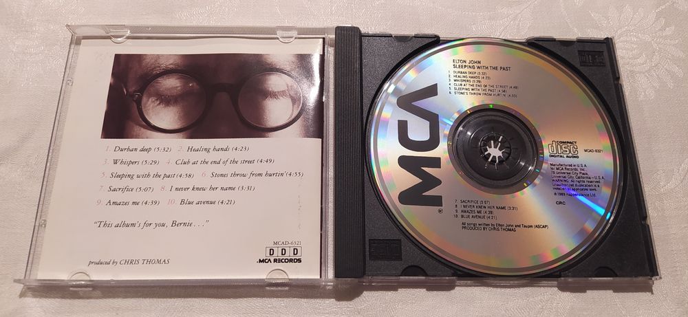 Płyta CD - Elton John Sleeping With The Past