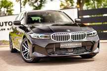 BMW Seria 3 * 330i 245KM * M PAKIET SPORT * Head Up * Disctronic * Radary * VAT23*