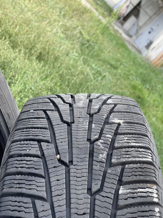 Гума зима NOKIAN NORDMAN rs2 215/60/17
