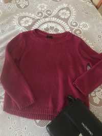 Malinowy sweter, bluza.