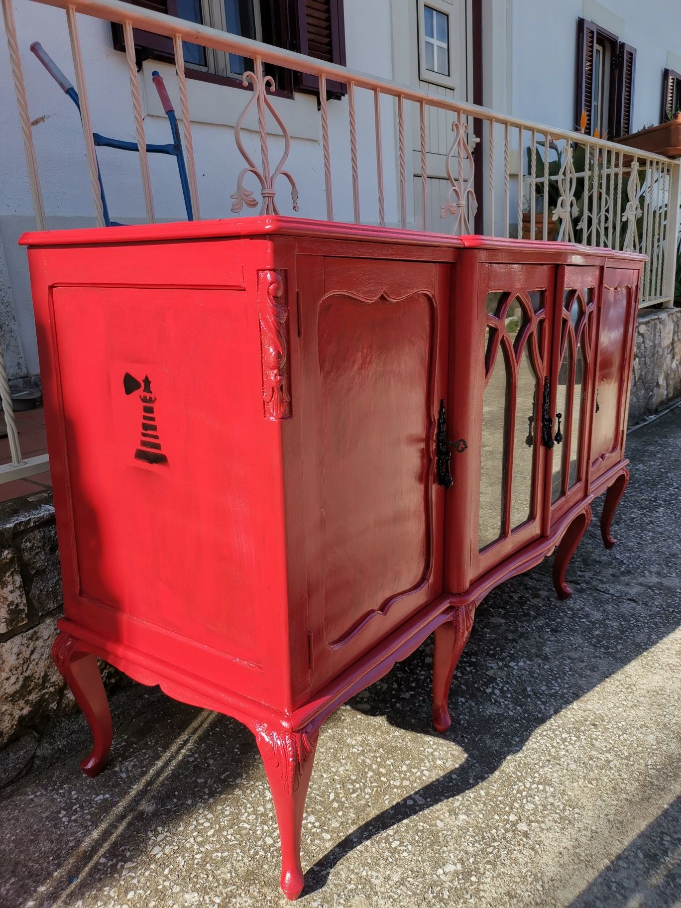 Aparador vintage Queen Ann