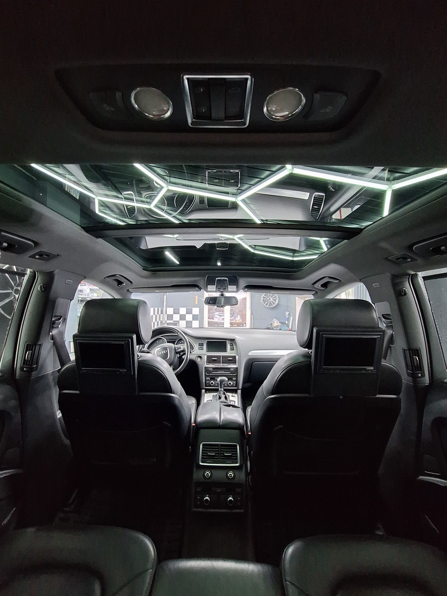 Audi Q7 3.0 TDI 2xS-line 7osób Radar Panorama Czarny sufit Zamiana