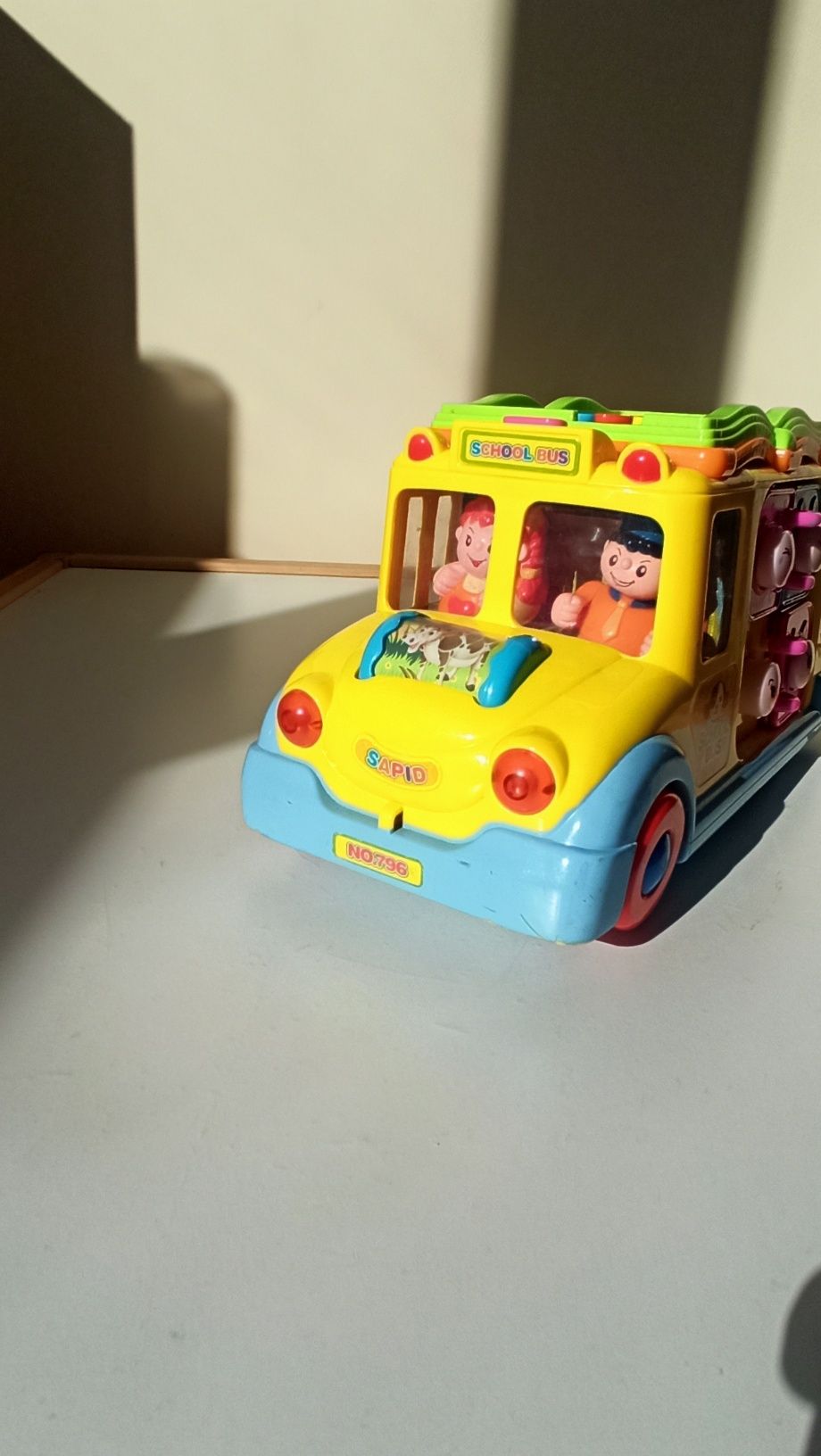 Розвиваюча інтерактивна музична іграшка "Веселий автобус" Limo Toys
