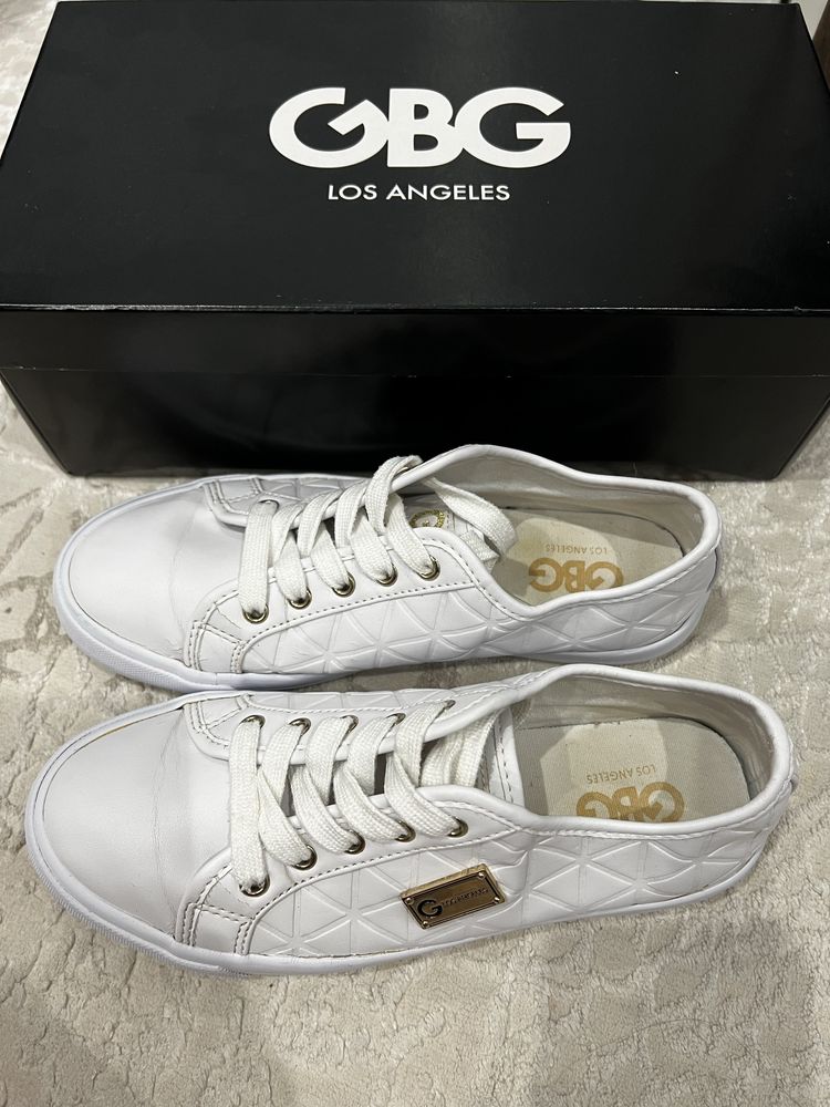 Жіночі кросівки кеди Guess оригінал