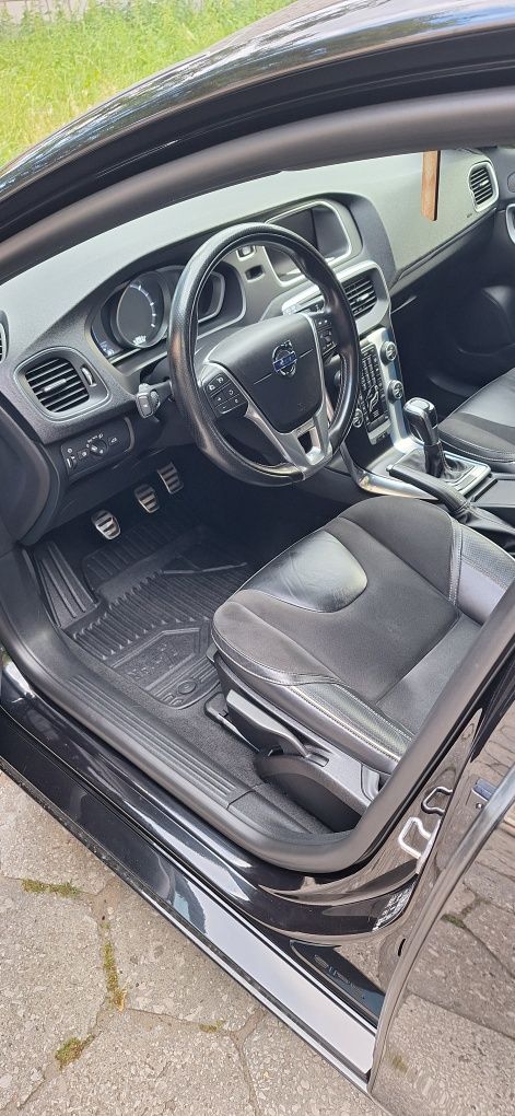 Sprzedam Volvo V40