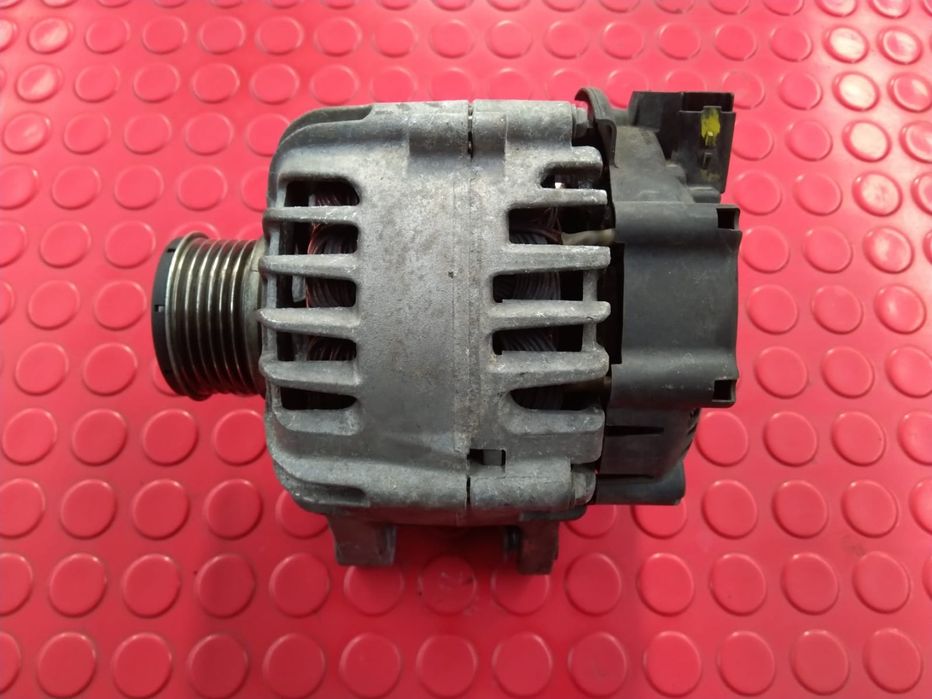 Alternador [Peugeot 208 I]