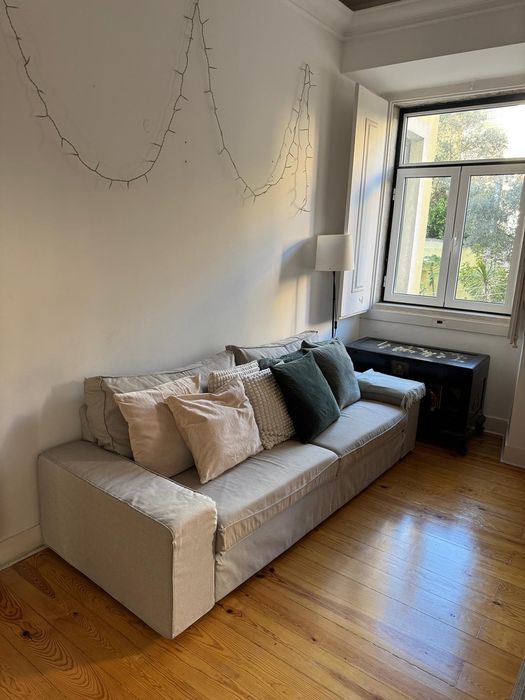 Sofá KIVIK IKEA, 3 lugares em ótimo estado