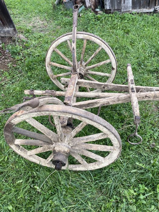 Продам віз деревяний старовинний