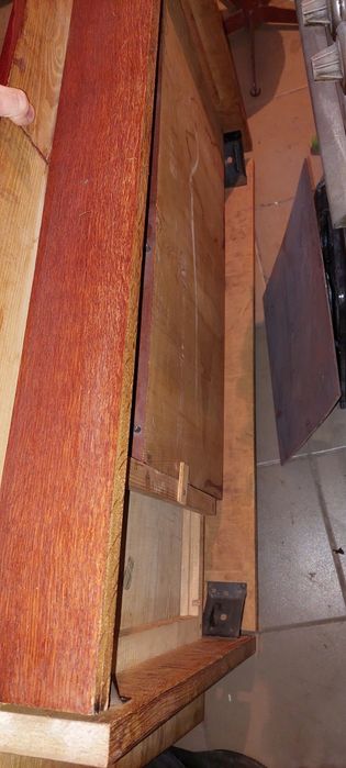 Стіл, стол хороший полированный