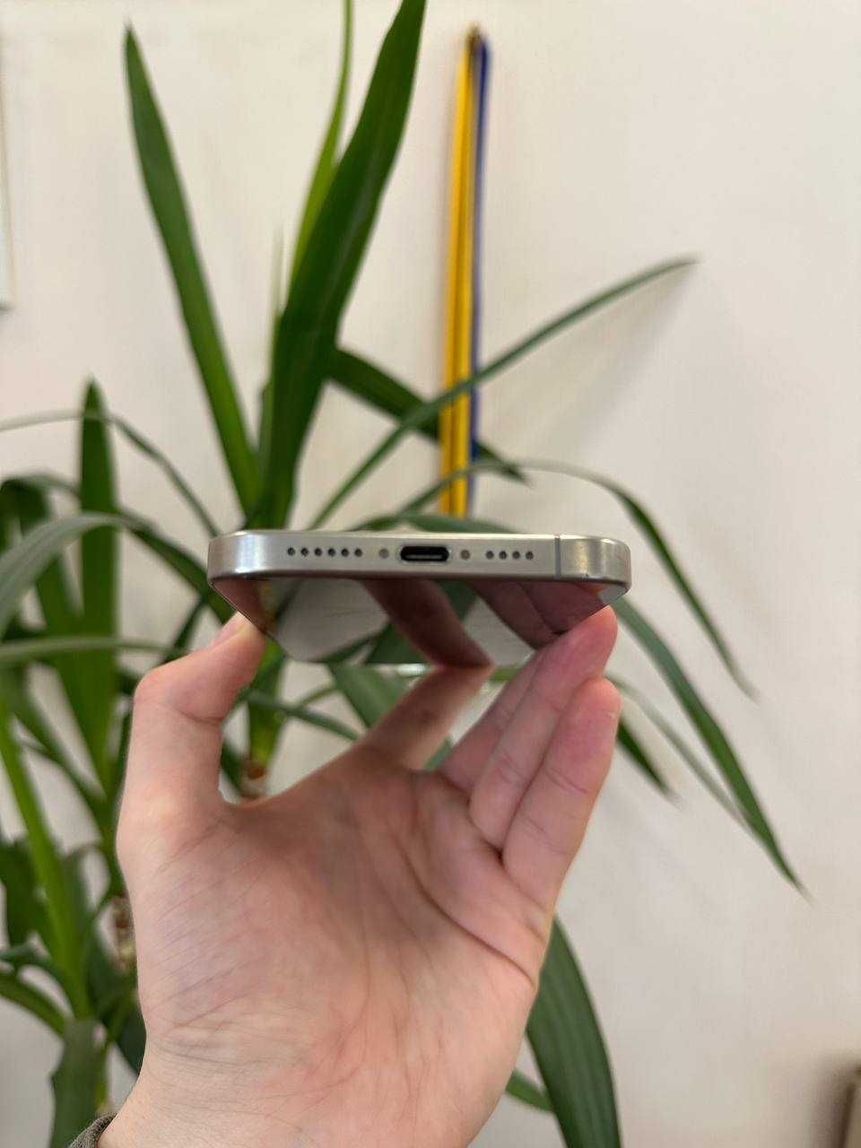 iPhone 15 Pro Max 256GB Natural Titanium RSIM