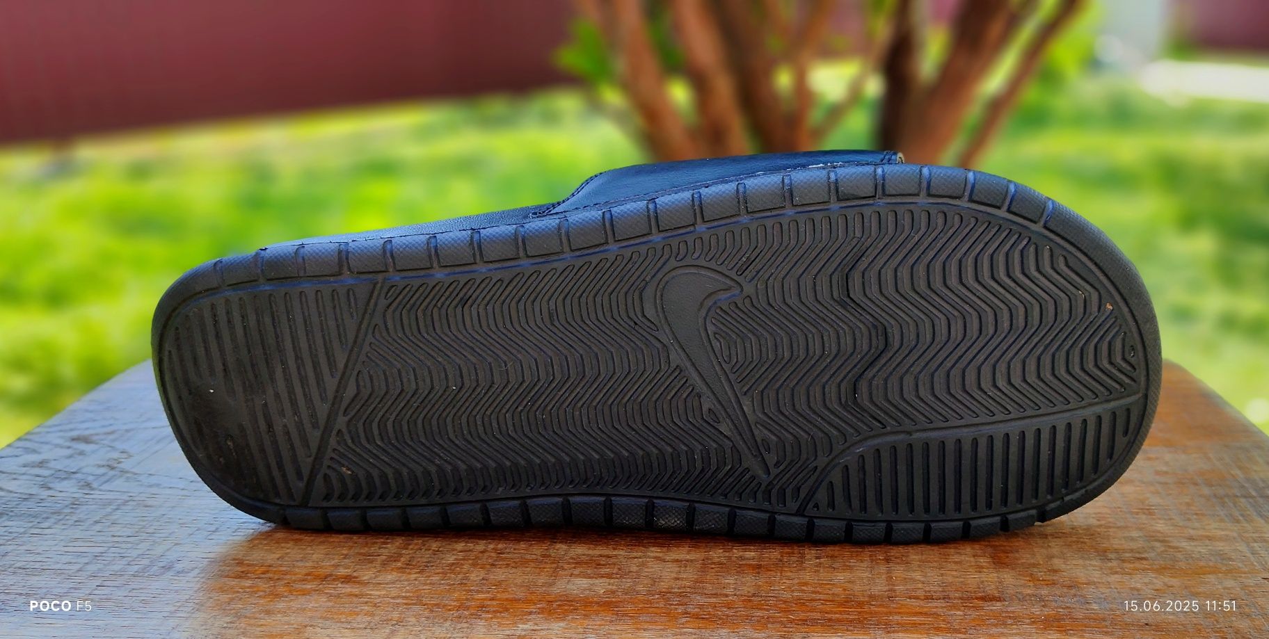 Шльопанці Nike Wmns Benassi 40 розмір жіночі