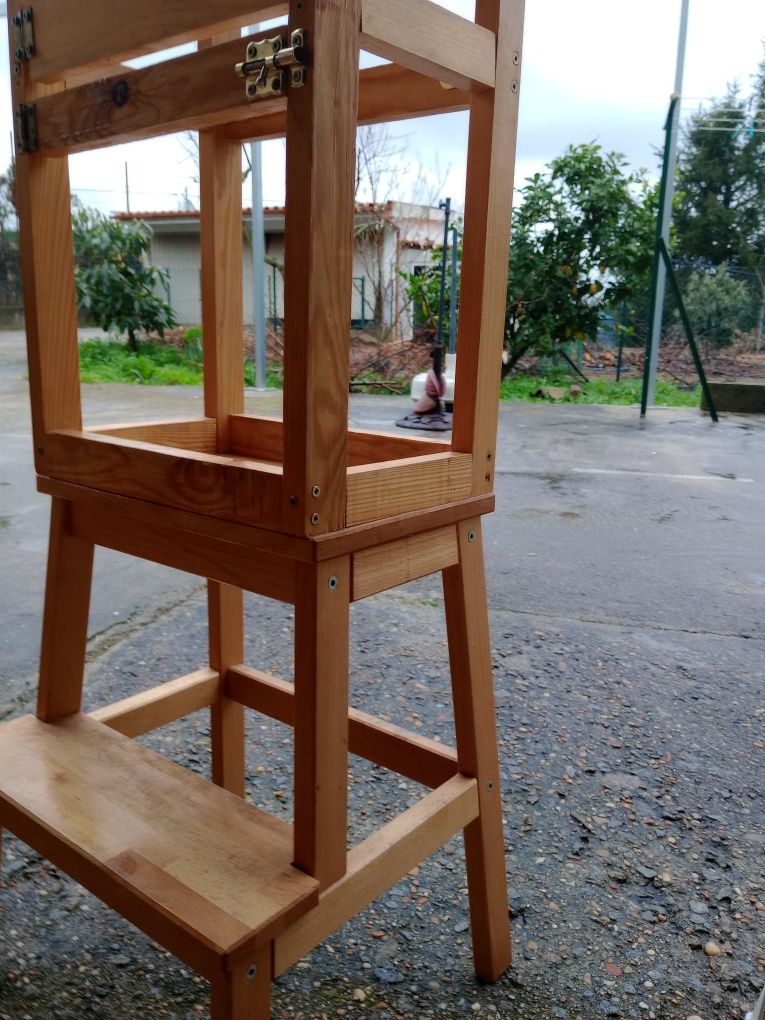 Torre aprendizagem Montessori e escada degrau Ikea