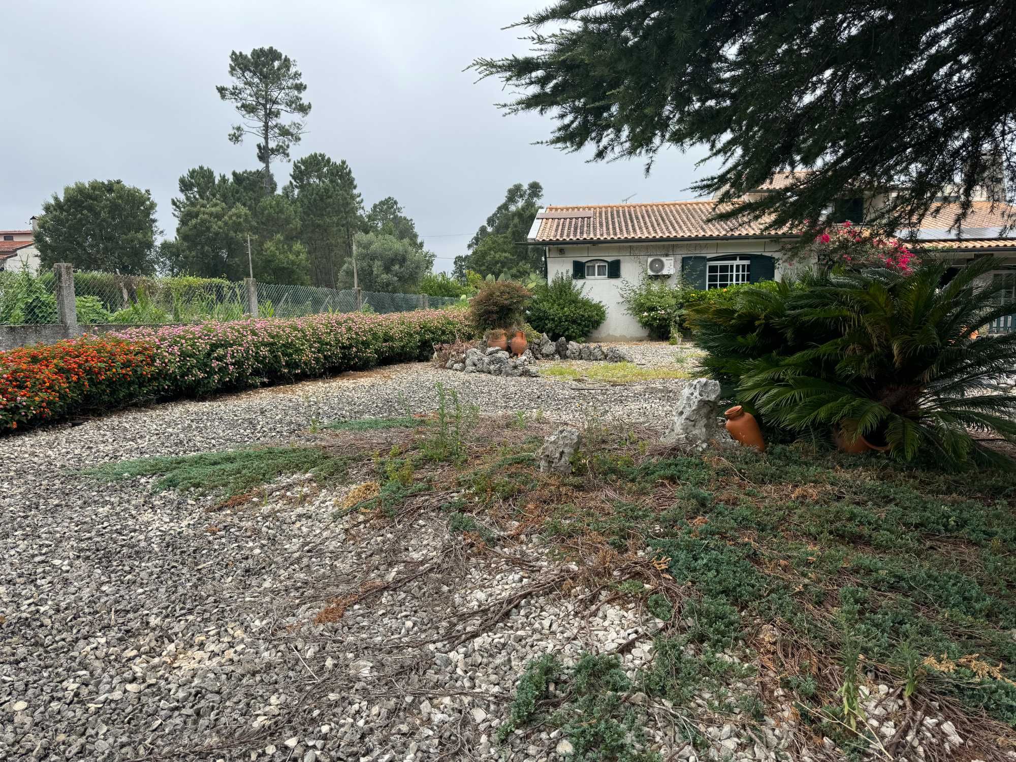 Moradia T4, em Recardães, Águeda (1100 m2)