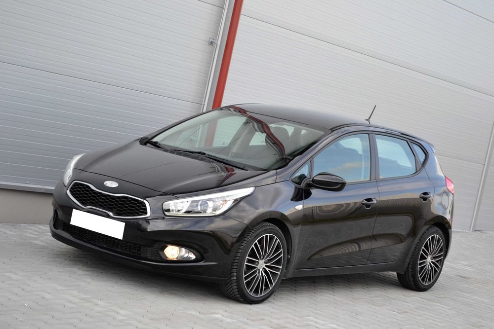 Kia Ceed 1.4 16v 100KM**50 tys. km !**Klimatyzacja**Bluetooth
