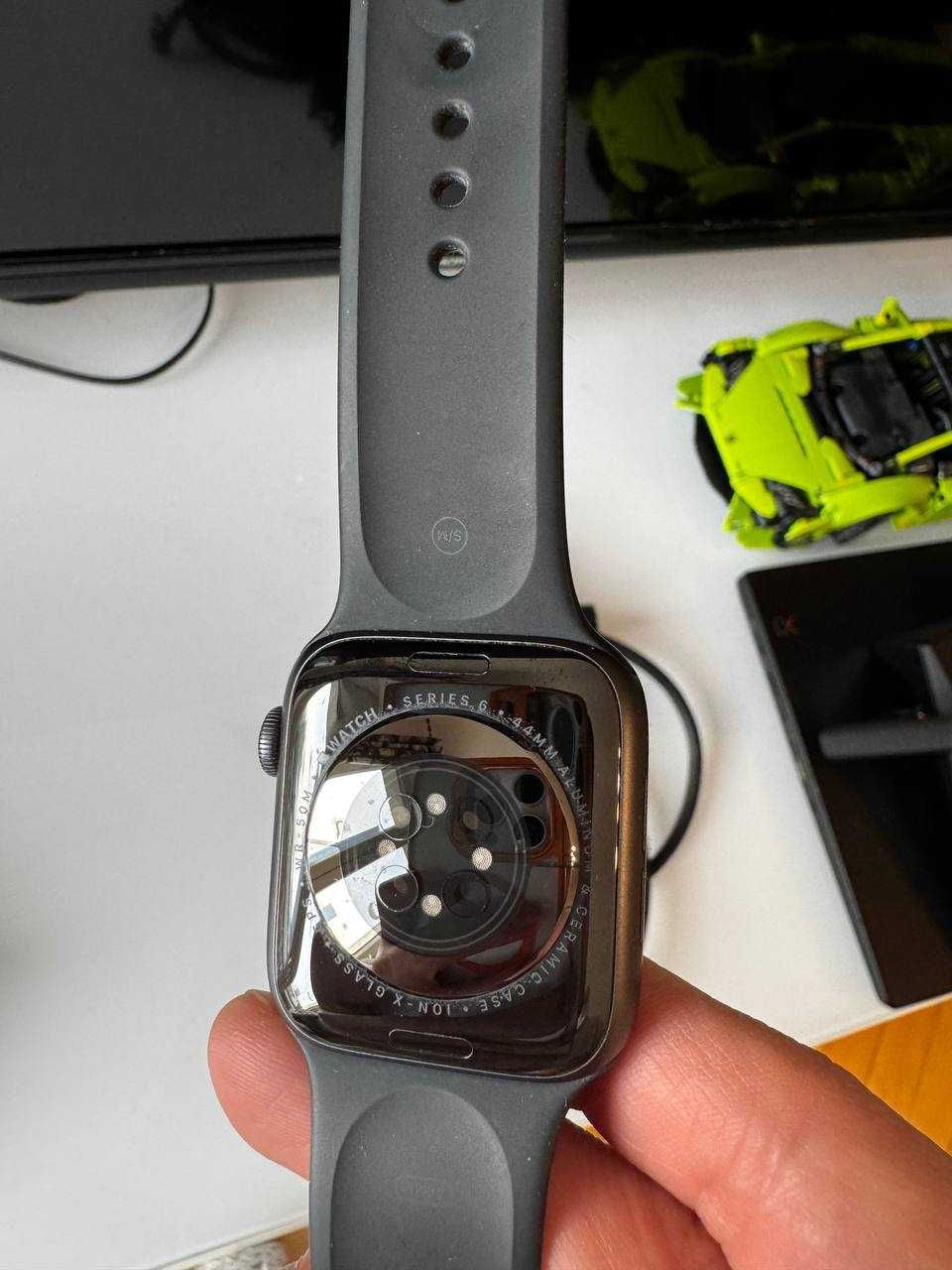 Apple Watch Series 6