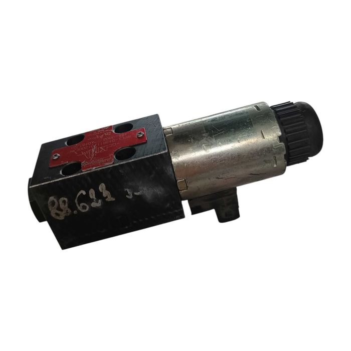 Rozdzielacz Przedniego Napędu Ursus C-385  88.623.901