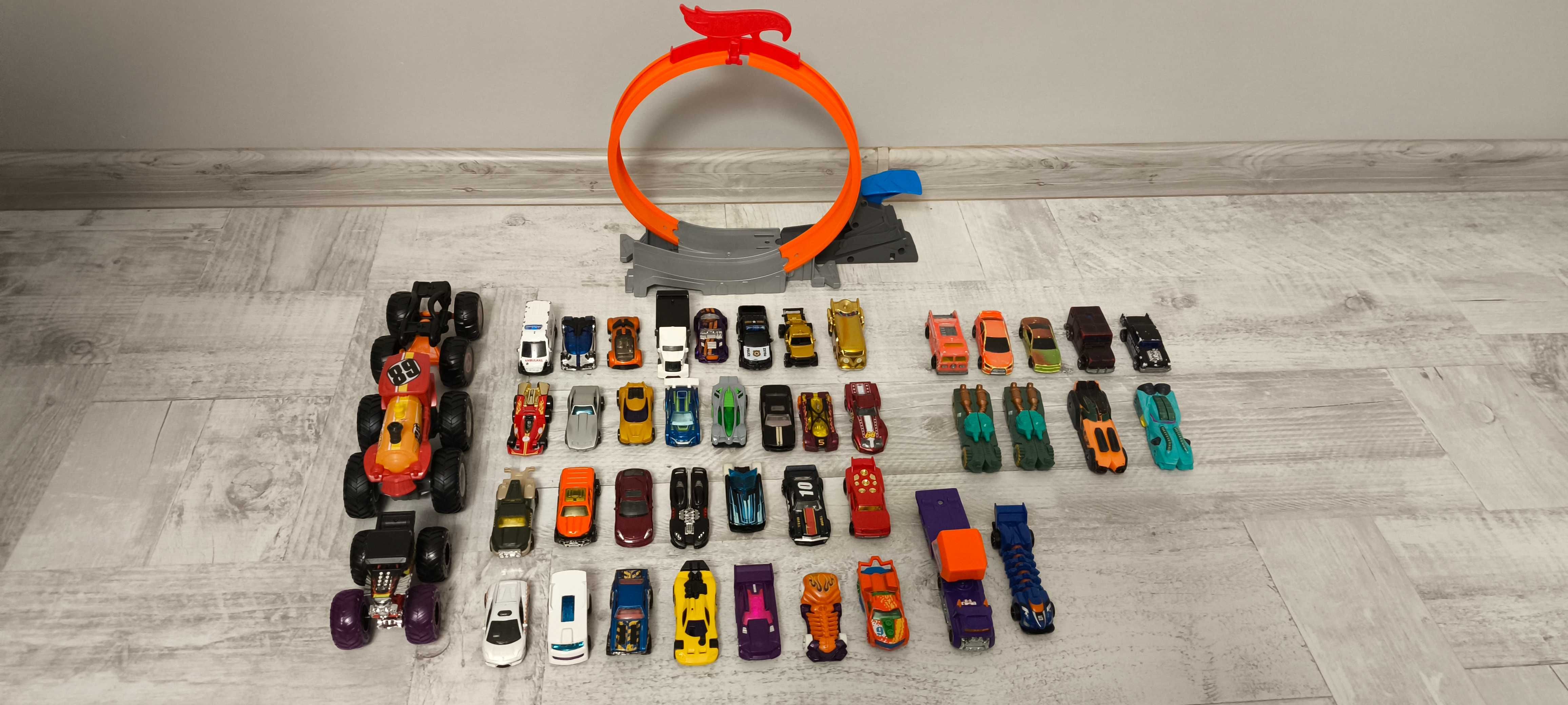 Duży Zestaw Hot Wheels Wyrzutnia + autka + Monster Truck - WARTO.