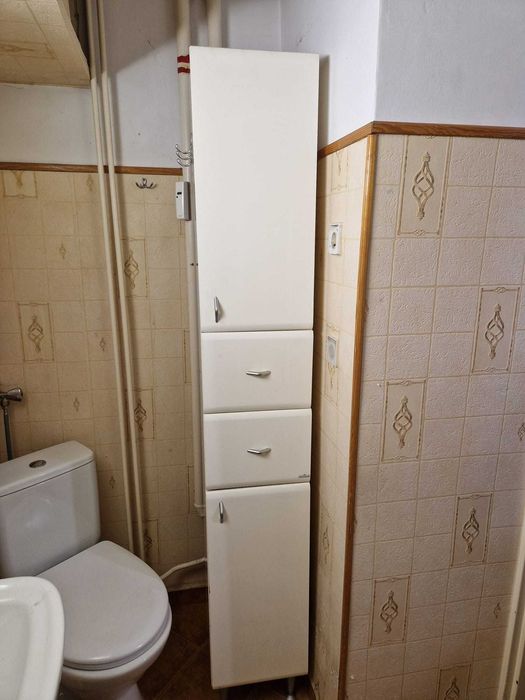 Sprzedam regał łazienkową