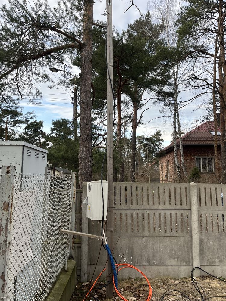 Skrzynka elektryczna budowlana, słup