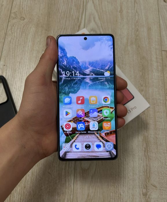 продам телефон Redmi note 13 pro