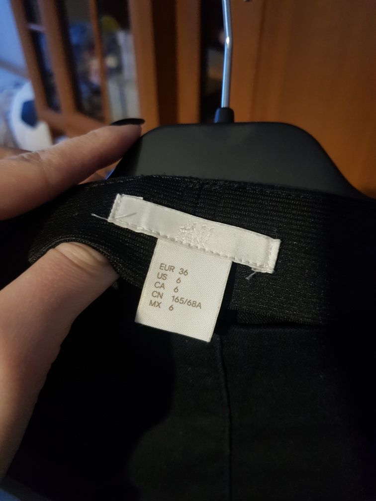 Spodnie czarne r.s h&M proste nogawki eleganckie elastyczne