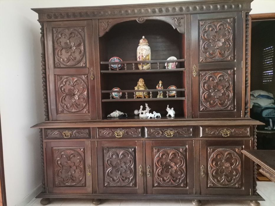 Móvel Sala aparador antigo madeira