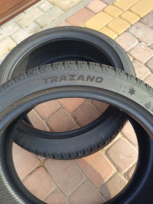 Opony  wielosezonowe 215/40/17