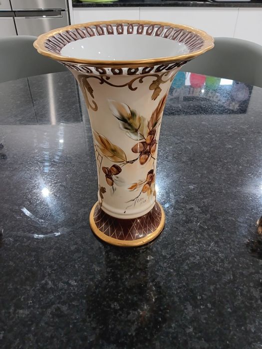 Vendo conjunto de decoração de porcelanas pintadas á mão
