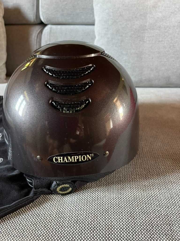 Horse riding helmet
