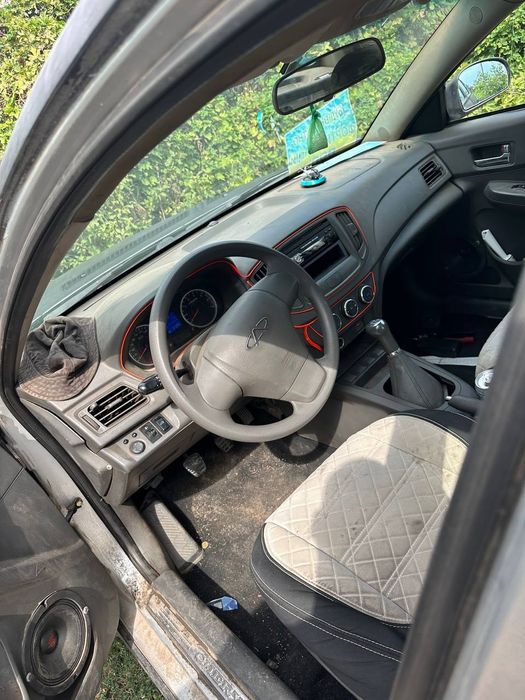 Чери е5 на боевом ходу