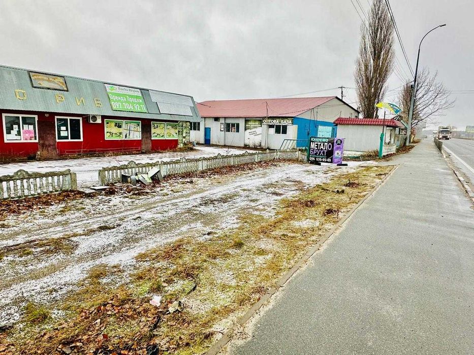 Продаж земельної ділянки з нерухомістю