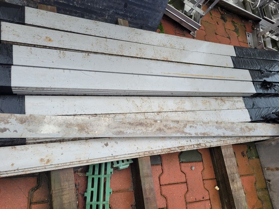 Płaskowniki nierdzewne, stal kwasoodporna 2400x80x5mm (cena/szt.)