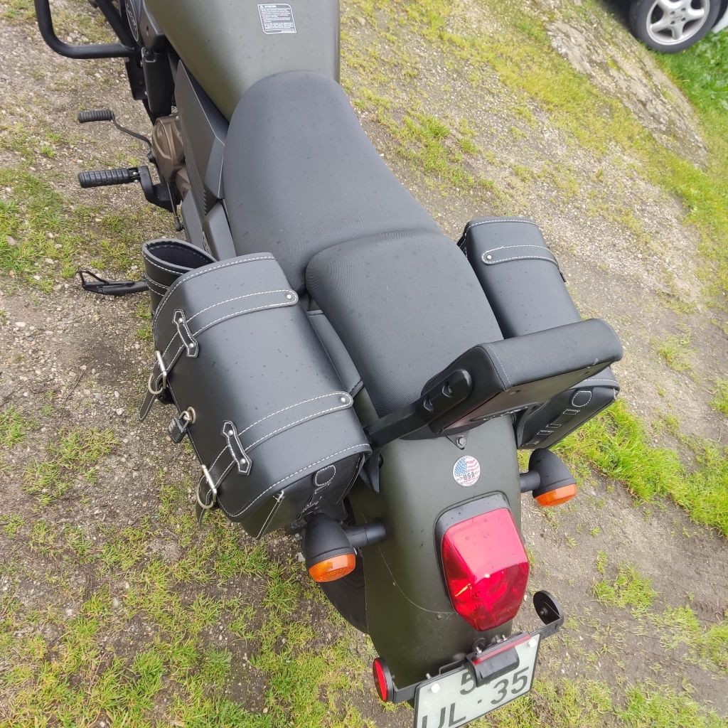 Mota UM RENEGADE Comando em Muito Bom Estado