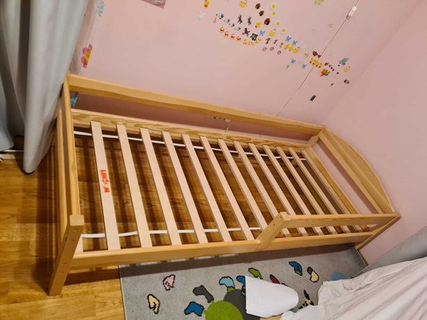 Łóżko dziecięce sosnowe 90×200