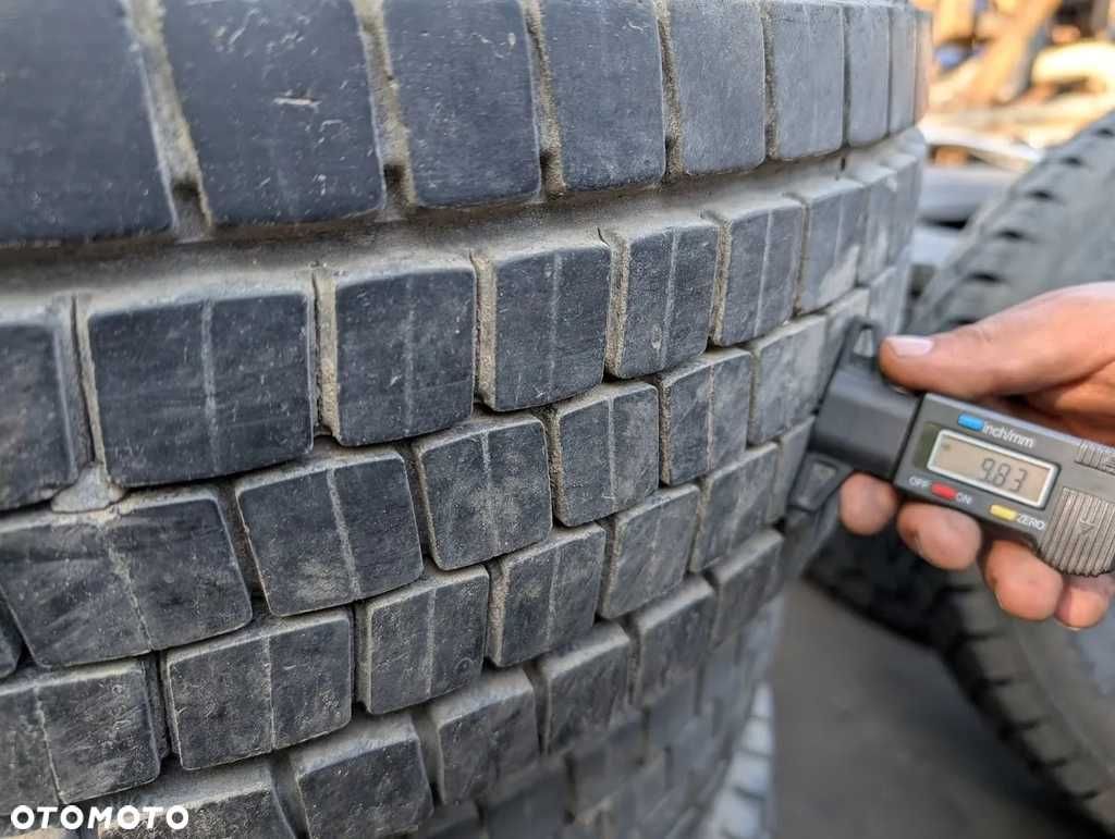 Opony Dunlop SP444 215/75R17.5 4szt 2011r