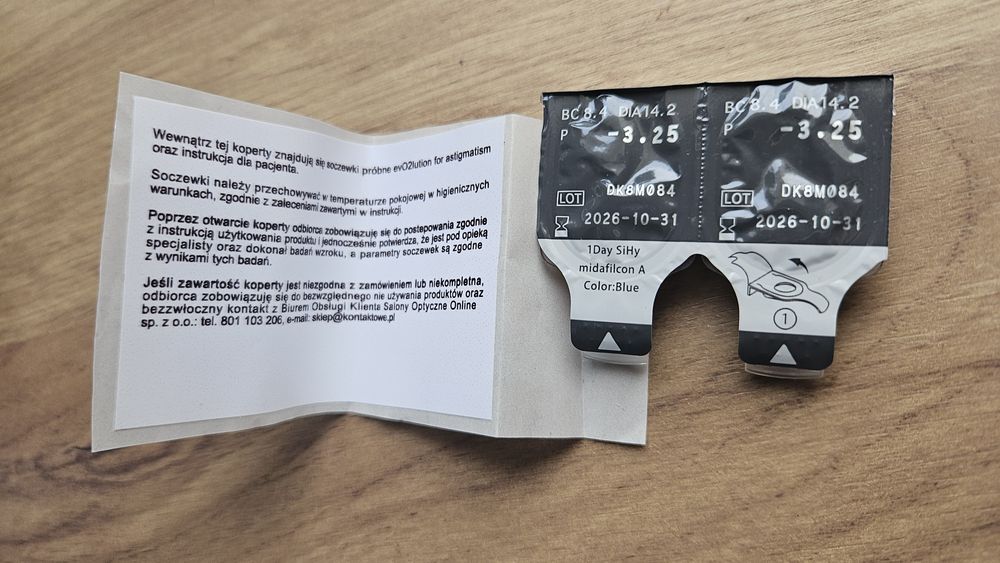 Oddam miesięczne soczewki -3.25 nowe