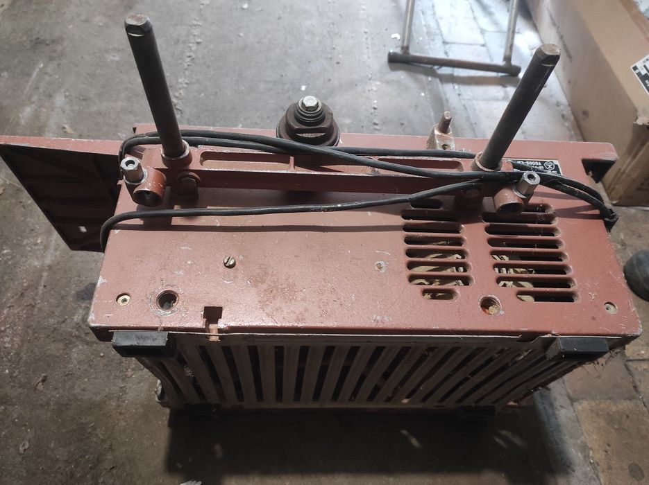 Продам циркулярку ИЭ-6009А