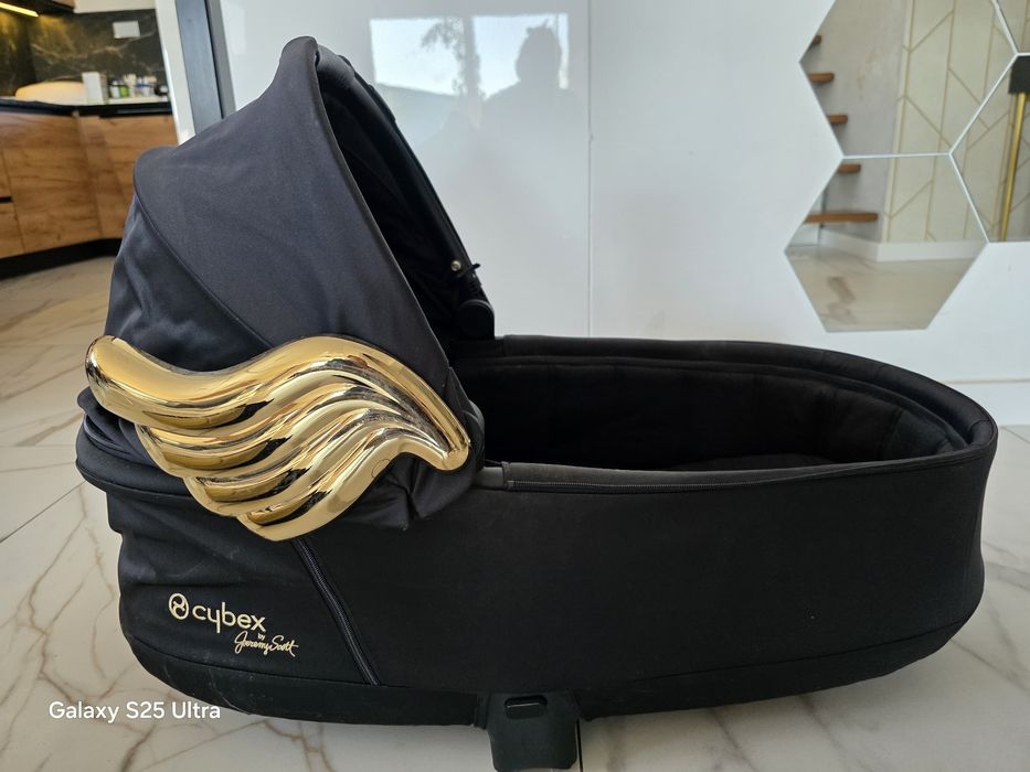 Gondola Cybex 2.0 Priam by Jeremi Scott Wings