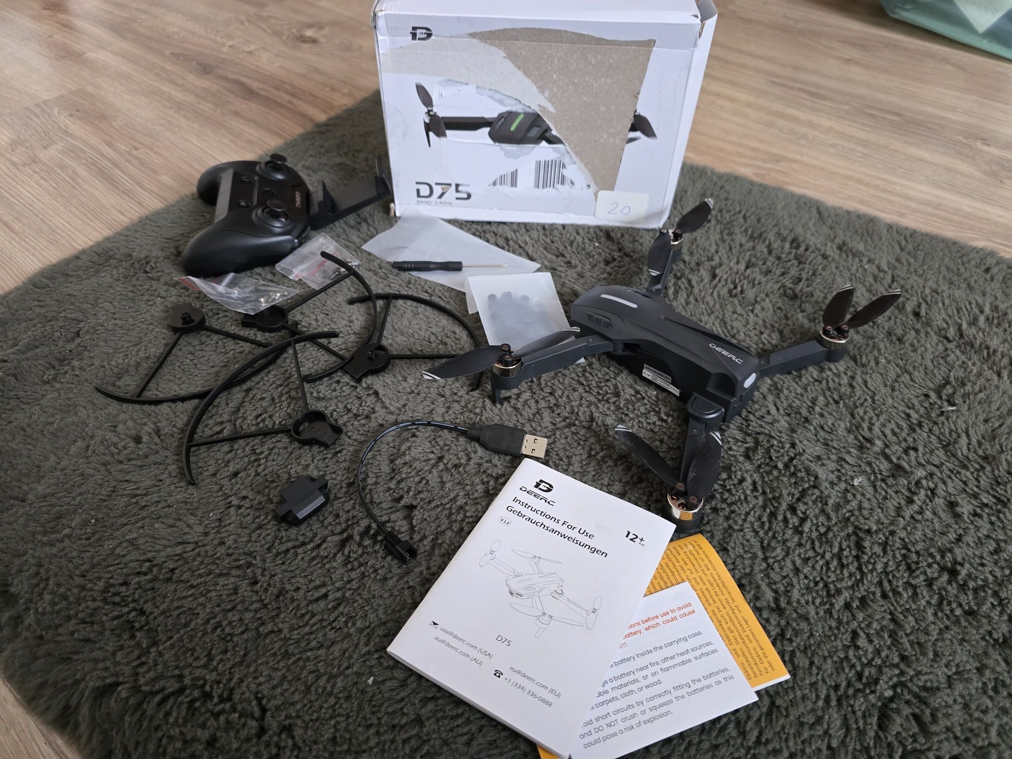 Dron DEERC d75 z kamerą HD 1080P 32min lot komplet
