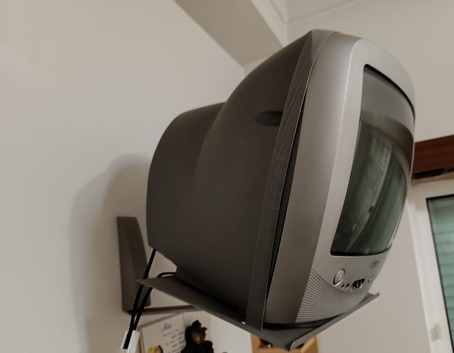 Televisão crown de 37s cm