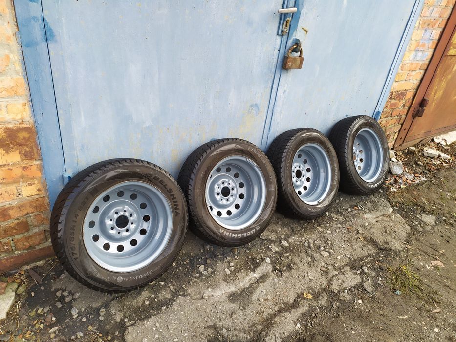 Хороший зимній комплект колес