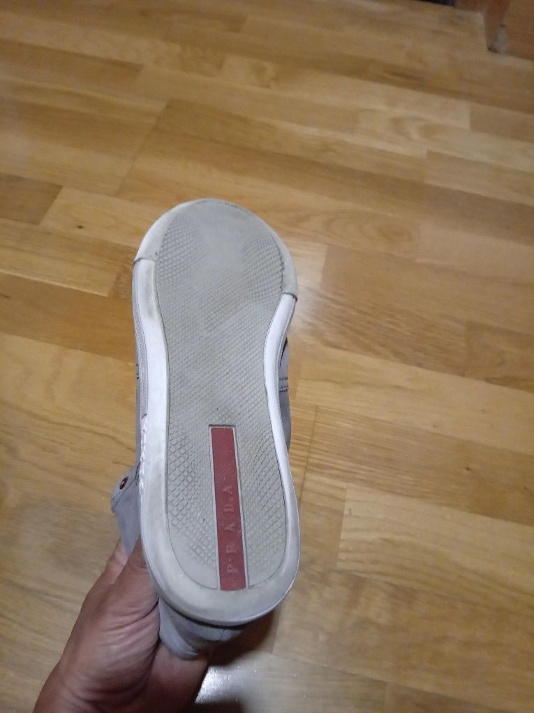 Sapatos/ ténis marca Prada originais quase novos tamanho 39