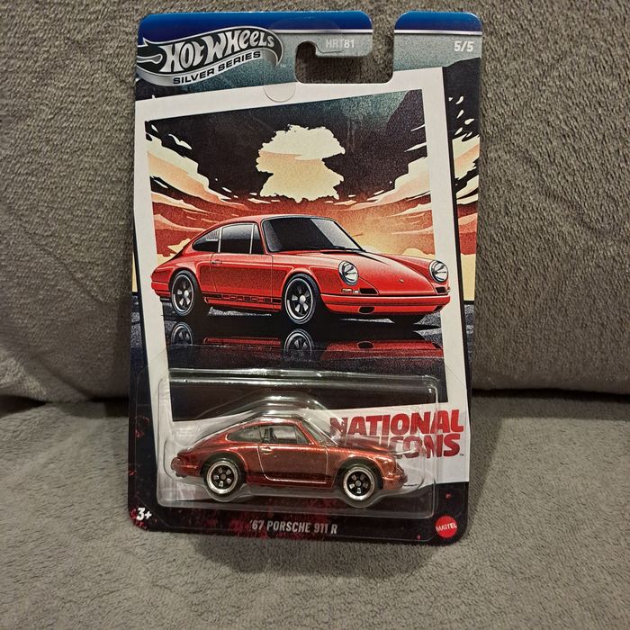 Hot wheels porsche 911r
