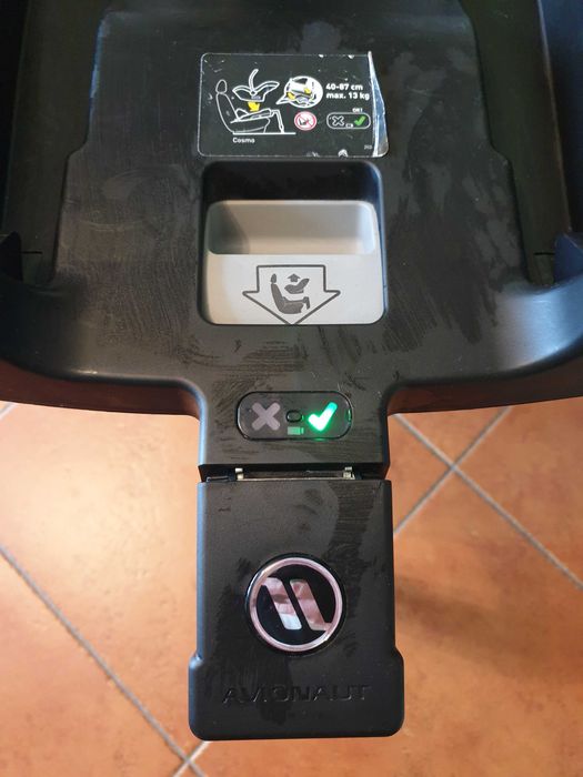 Fotelik Avionaut Pixel PRO z bazą isofix po bliźniakach