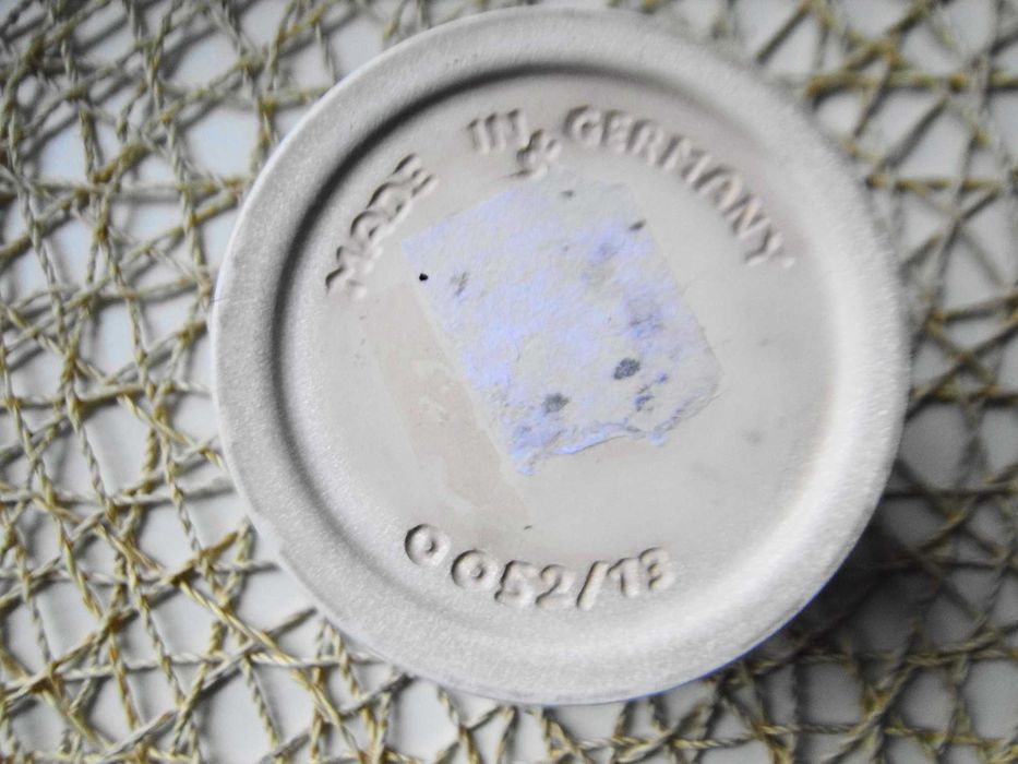 Kwiatek gratis Ceramiczna osłonka na kwiatek doniczkowy