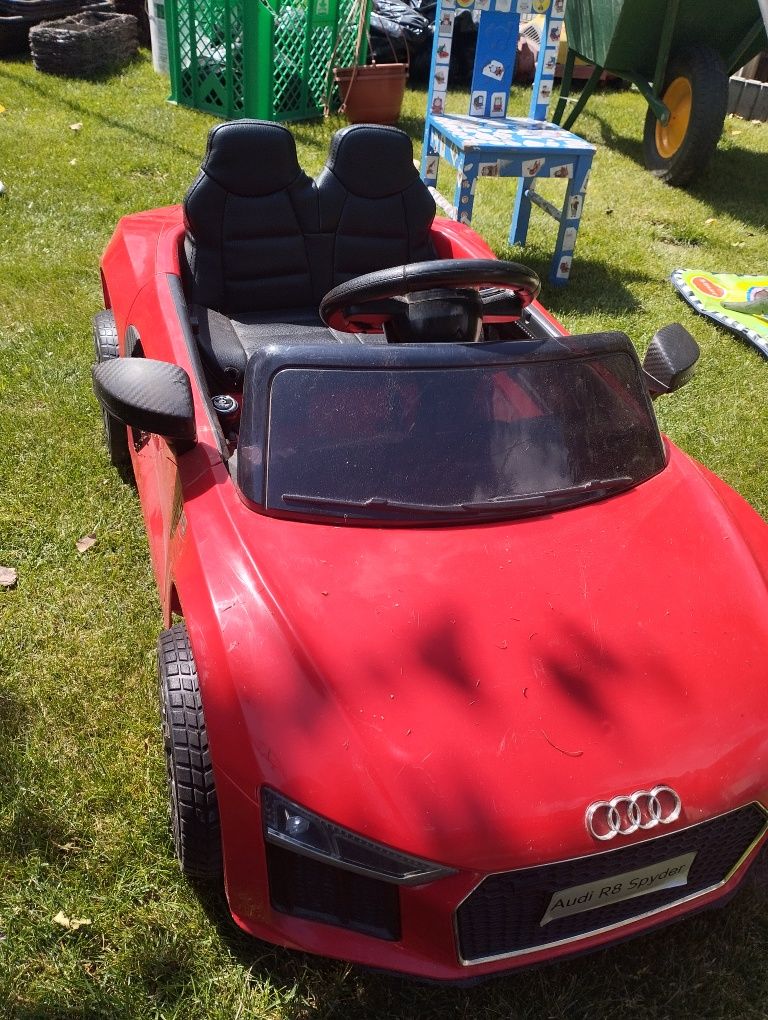Samochód jeździk audi R8 spyder