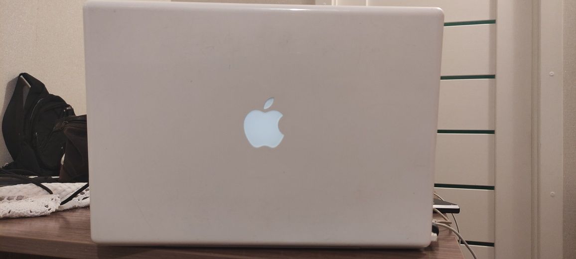Продам свій Macbook