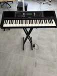 Keybord Yamaha PSR E373