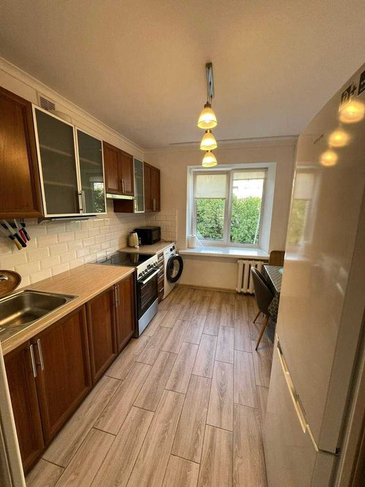 Оренда 2к квартири поблизу Victoria Gardens